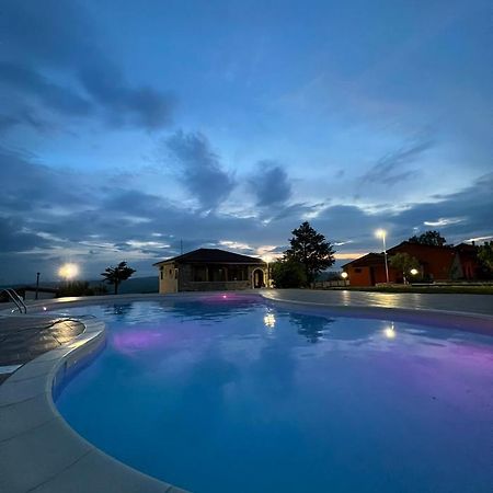 Truni Farm Country House Bed & Breakfast Bisaccia Bagian luar foto